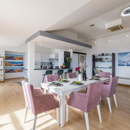 Urban Utopia Penthouse With Private Parking 斯普利特 外观 照片