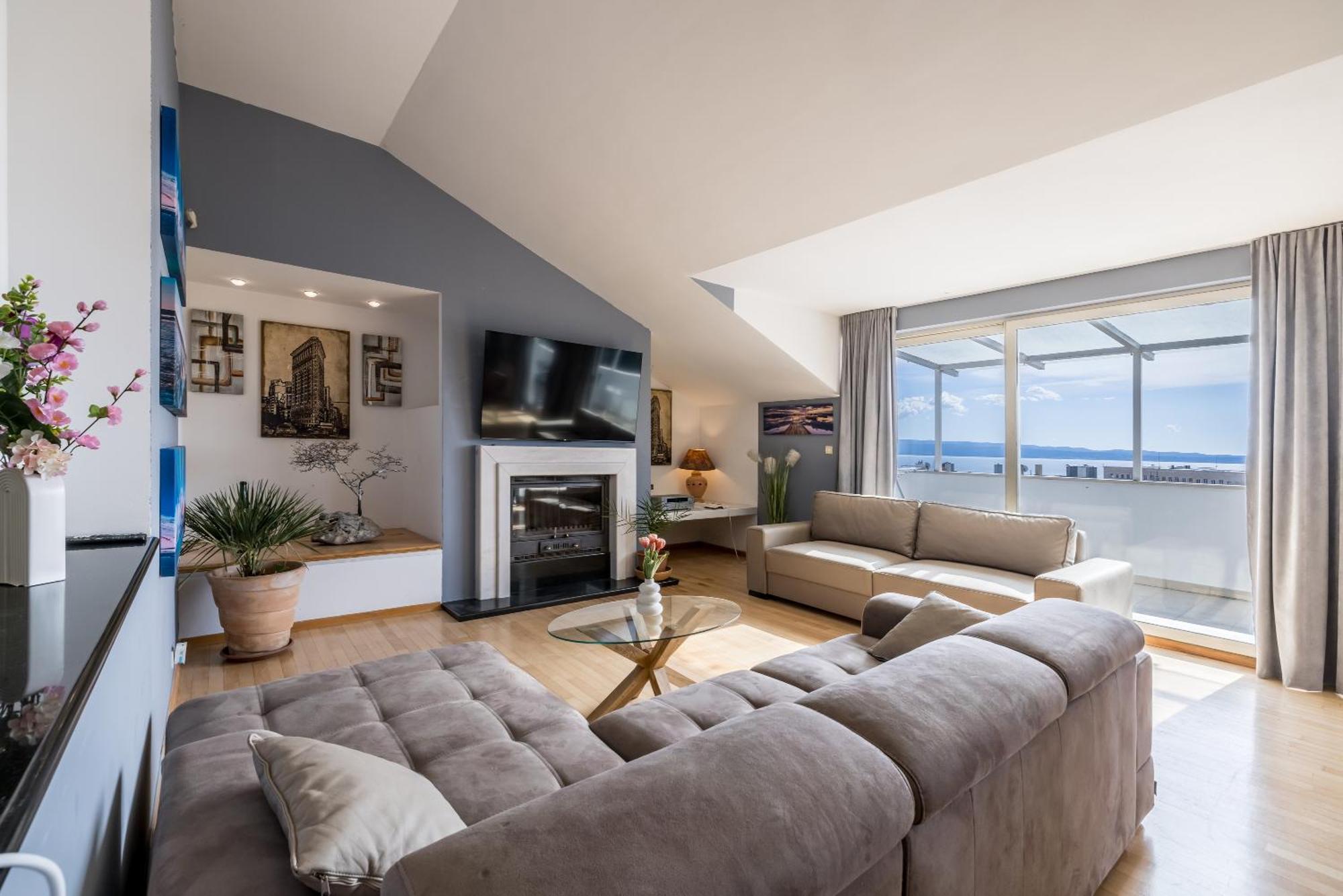 Urban Utopia Penthouse With Private Parking 斯普利特 外观 照片