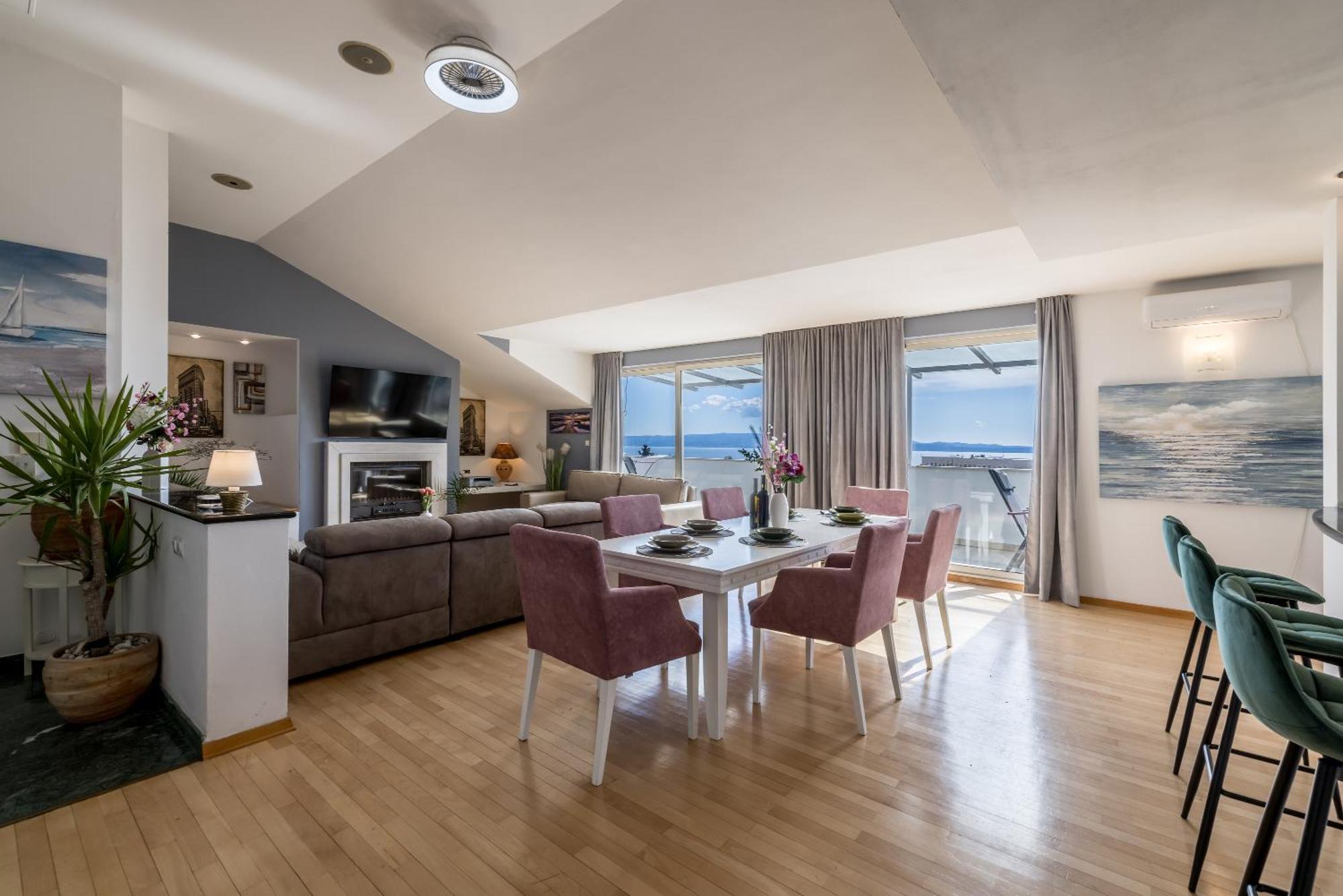 Urban Utopia Penthouse With Private Parking 斯普利特 外观 照片