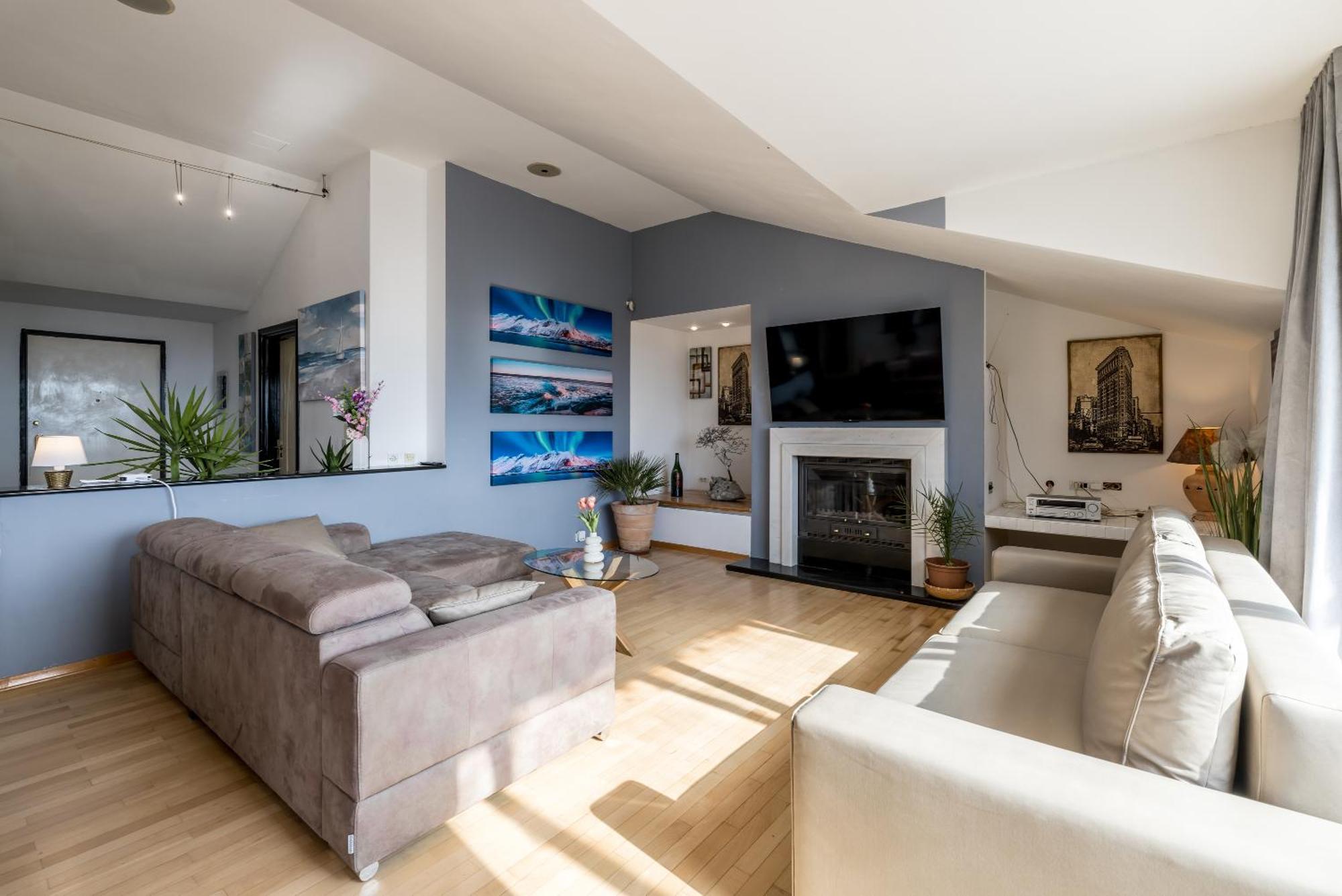Urban Utopia Penthouse With Private Parking 斯普利特 外观 照片